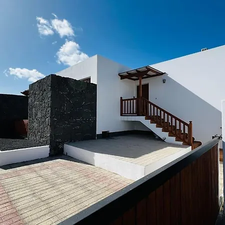 Lovely Casa Suenos, Heated Pool X Snooker Table Playa Blanca (Lanzarote)