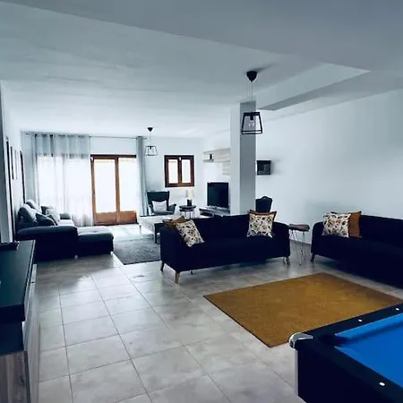Lovely Casa Suenos, Heated Pool X Snooker Table Villa Playa Blanca (Lanzarote)