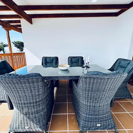 Lovely Casa Suenos, Vista Lobos, Heated Pool X Snooker Table Villa Playa Blanca (Lanzarote)
