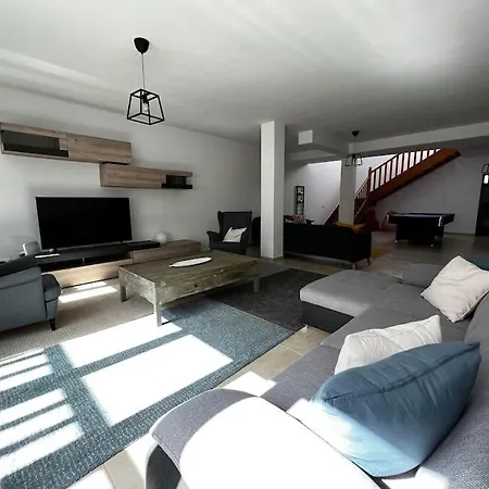 Lovely Casa Suenos, Vista Lobos, Heated Pool X Snooker Table * Playa Blanca (Lanzarote)