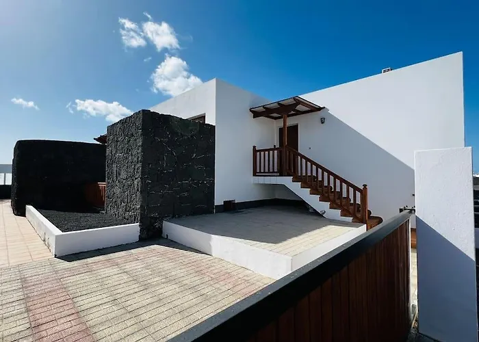 Lovely Casa Suenos, Vista Lobos, Heated Pool X Snooker Table Playa Blanca (Lanzarote)